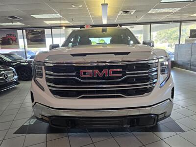 2025 GMC Sierra 1500 SLT CREW CAB4X4/V8   - Photo 2 - Hamilton, OH 45015