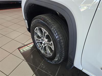 2025 GMC Sierra 1500 SLT CREW CAB4X4/V8   - Photo 39 - Hamilton, OH 45015