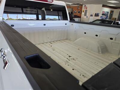 2025 GMC Sierra 1500 SLT CREW CAB4X4/V8   - Photo 36 - Hamilton, OH 45015