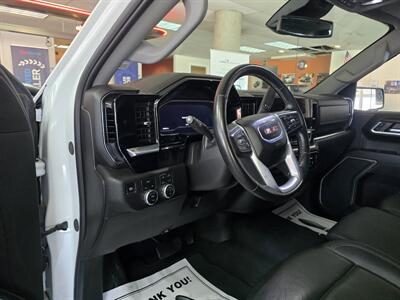 2025 GMC Sierra 1500 SLT CREW CAB4X4/V8   - Photo 10 - Hamilton, OH 45015