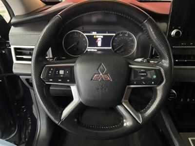 2024 Mitsubishi Outlander SE   - Photo 15 - Hamilton, OH 45015