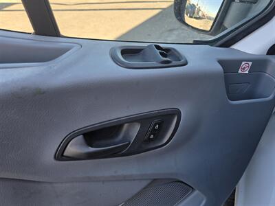 2019 Ford Transit 250 3DR MEDIUM ROOF EXT CARGO VAN   - Photo 15 - Hamilton, OH 45015