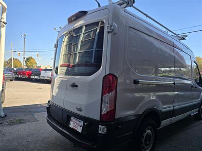 2019 Ford Transit 250 3DR MEDIUM ROOF EXT CARGO VAN   - Photo 5 - Hamilton, OH 45015