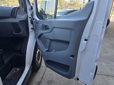 2019 Ford Transit 250 3DR MEDIUM ROOF EXT CARGO VAN   - Photo 10 - Hamilton, OH 45015