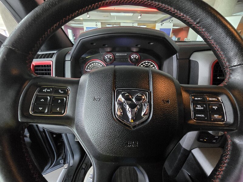 2016 RAM 1500 Rebel 4DR CREW CAB 4X4/HEMI - Photo 30 - Hamilton, OH 45015