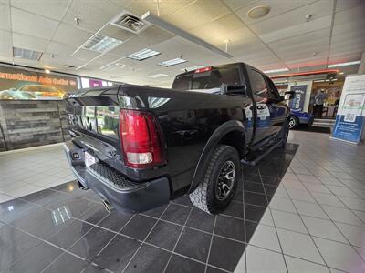 2016 RAM 1500 Rebel 4DR CREW CAB 4X4/HEMI - Photo 4 - Hamilton, OH 45015