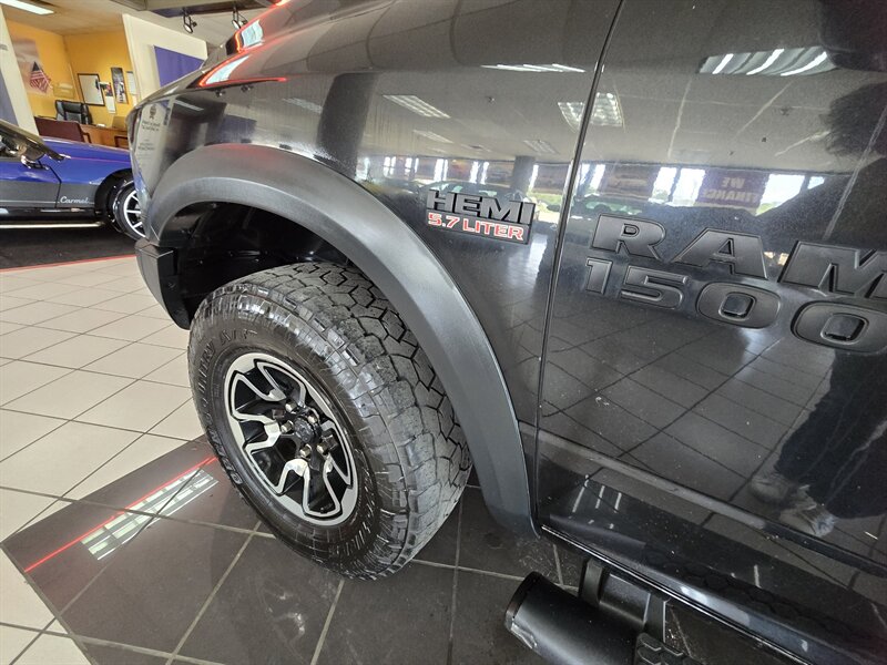 2016 RAM 1500 Rebel 4DR CREW CAB 4X4/HEMI - Photo 44 - Hamilton, OH 45015