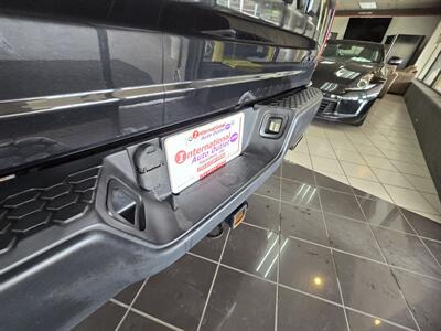 2016 RAM 1500 Rebel 4DR CREW CAB 4X4/HEMI - Photo 38 - Hamilton, OH 45015