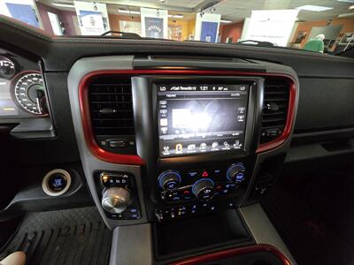 2016 RAM 1500 Rebel 4DR CREW CAB 4X4/HEMI - Photo 26 - Hamilton, OH 45015