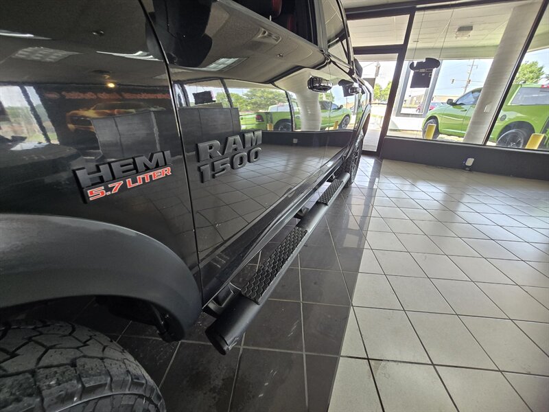 2016 RAM 1500 Rebel 4DR CREW CAB 4X4/HEMI - Photo 36 - Hamilton, OH 45015