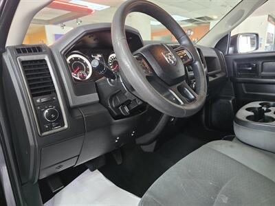 2018 RAM 1500 Express   - Photo 8 - Hamilton, OH 45015