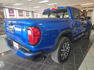 2023 GMC Canyon AT4   - Photo 4 - Hamilton, OH 45015