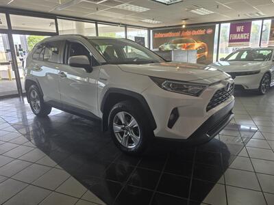 2020 Toyota RAV4 Hybrid XLE 4DR SUV AWD - Photo 3 - Hamilton, OH 45015