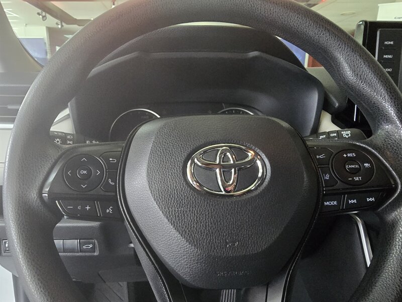 2020 Toyota RAV4 Hybrid XLE 4DR SUV AWD - Photo 20 - Hamilton, OH 45015