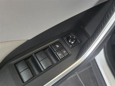 2020 Toyota RAV4 Hybrid XLE 4DR SUV AWD - Photo 17 - Hamilton, OH 45015