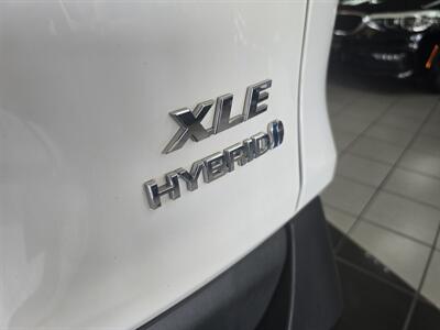 2020 Toyota RAV4 Hybrid XLE 4DR SUV AWD - Photo 32 - Hamilton, OH 45015
