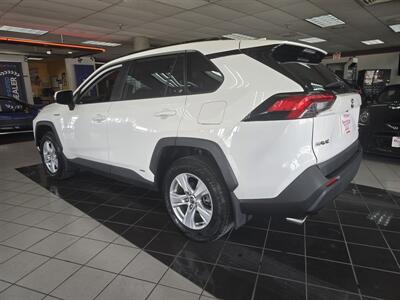 2020 Toyota RAV4 Hybrid XLE 4DR SUV AWD - Photo 6 - Hamilton, OH 45015