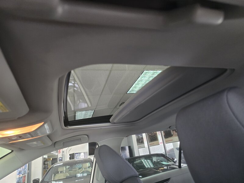2020 Toyota RAV4 Hybrid XLE 4DR SUV AWD - Photo 30 - Hamilton, OH 45015
