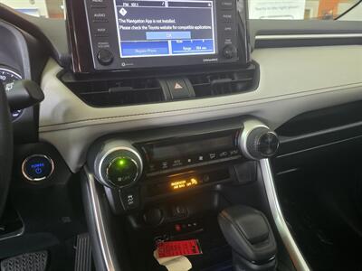 2020 Toyota RAV4 Hybrid XLE 4DR SUV AWD - Photo 28 - Hamilton, OH 45015