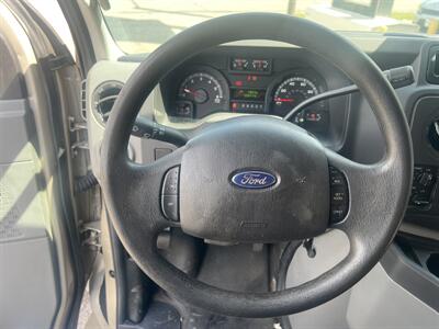 2011 Ford E-250 3DR EXTENDED CARGO VAN/HANDICAP   - Photo 11 - Hamilton, OH 45015