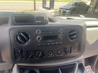 2011 Ford E-250 3DR EXTENDED CARGO VAN/HANDICAP   - Photo 12 - Hamilton, OH 45015