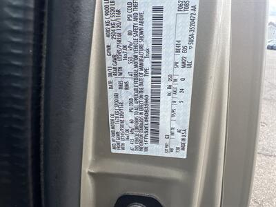 2011 Ford E-250 3DR EXTENDED CARGO VAN/HANDICAP   - Photo 32 - Hamilton, OH 45015