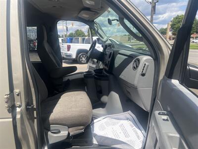 2011 Ford E-250 3DR EXTENDED CARGO VAN/HANDICAP   - Photo 15 - Hamilton, OH 45015