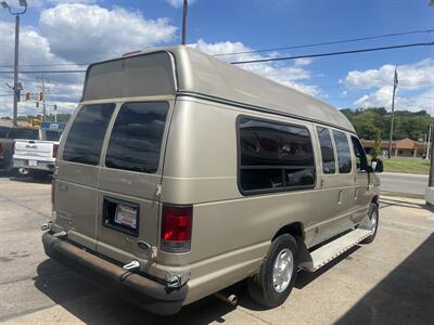 2011 Ford E-250 3DR EXTENDED CARGO VAN/HANDICAP   - Photo 5 - Hamilton, OH 45015