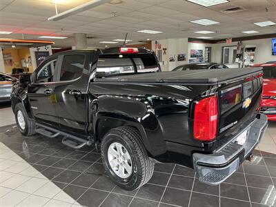 2017 Chevrolet Colorado Work Truck CREW CAB   - Photo 7 - Hamilton, OH 45015