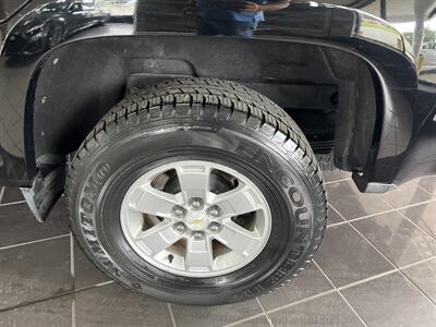 2017 Chevrolet Colorado Work Truck CREW CAB   - Photo 30 - Hamilton, OH 45015