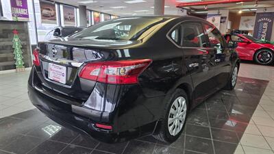 2015 Nissan Sentra S 4DR SEDAN - Photo 6 - Hamilton, OH 45015