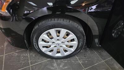 2015 Nissan Sentra S 4DR SEDAN - Photo 27 - Hamilton, OH 45015