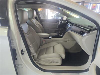 2014 Cadillac XTS Luxury Collection 4DR SEDAN AWD - Photo 14 - Hamilton, OH 45015