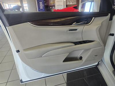 2014 Cadillac XTS Luxury Collection 4DR SEDAN AWD - Photo 7 - Hamilton, OH 45015