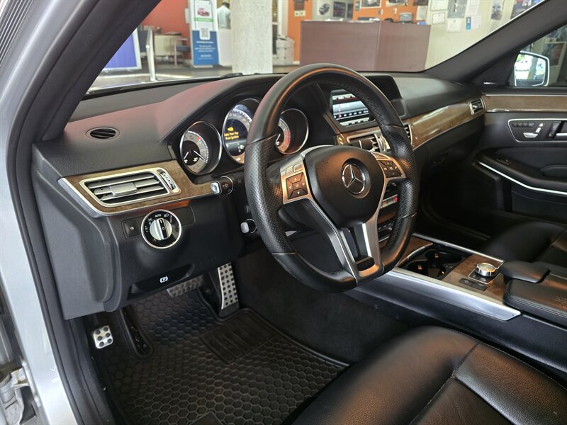 2014 Mercedes-Benz E 350 Sport 4MATIC 4DR SEDAN AWD - Photo 10 - Hamilton, OH 45015