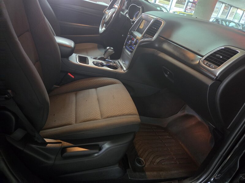 2018 Jeep Grand Cherokee Laredo - Photo 20 - Hamilton, OH 45015