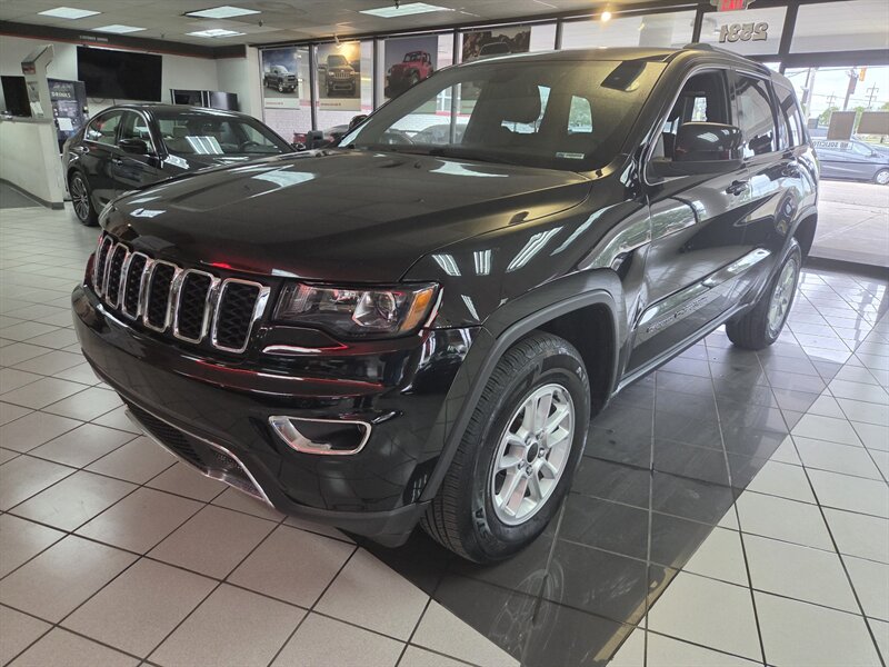 2018 Jeep Grand Cherokee Laredo - Photo 2 - Hamilton, OH 45015