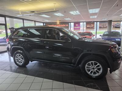2018 Jeep Grand Cherokee Laredo - Photo 3 - Hamilton, OH 45015