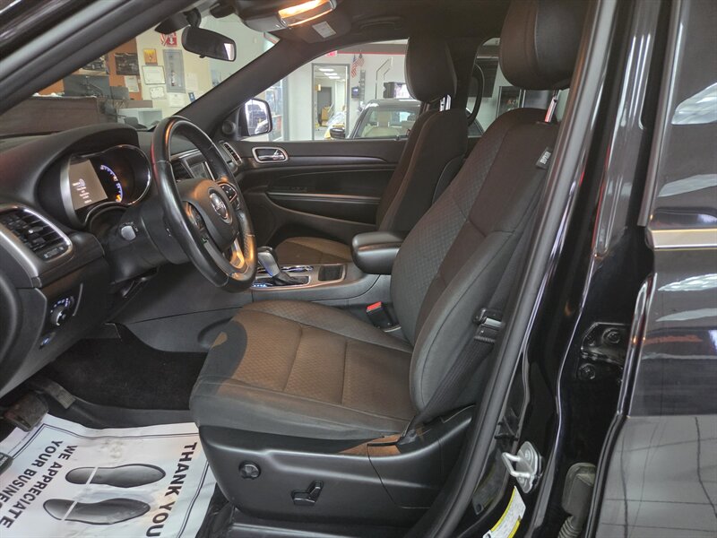 2018 Jeep Grand Cherokee Laredo - Photo 15 - Hamilton, OH 45015