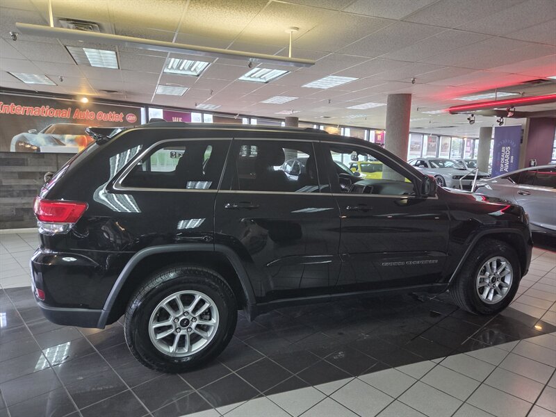2018 Jeep Grand Cherokee Laredo - Photo 9 - Hamilton, OH 45015