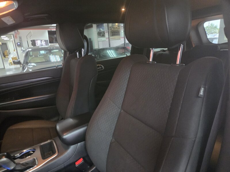 2018 Jeep Grand Cherokee Laredo - Photo 14 - Hamilton, OH 45015