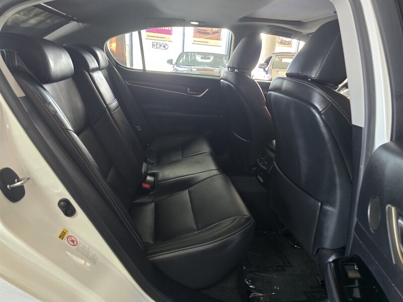 2015 Lexus GS Base 4DR SEDAN - Photo 15 - Hamilton, OH 45015