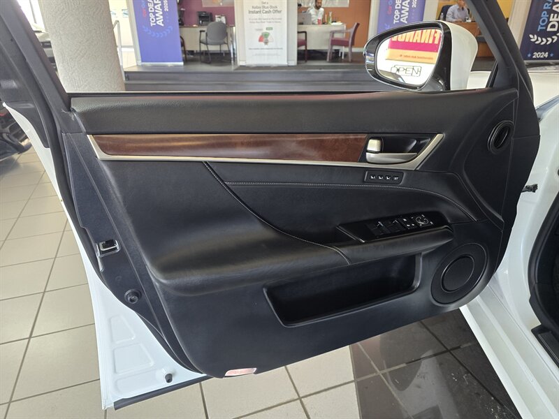 2015 Lexus GS Base 4DR SEDAN - Photo 5 - Hamilton, OH 45015