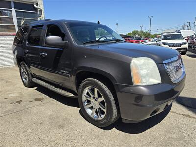 2011 GMC Yukon Denali 4DR SUV AWD   - Photo 4 - Hamilton, OH 45015