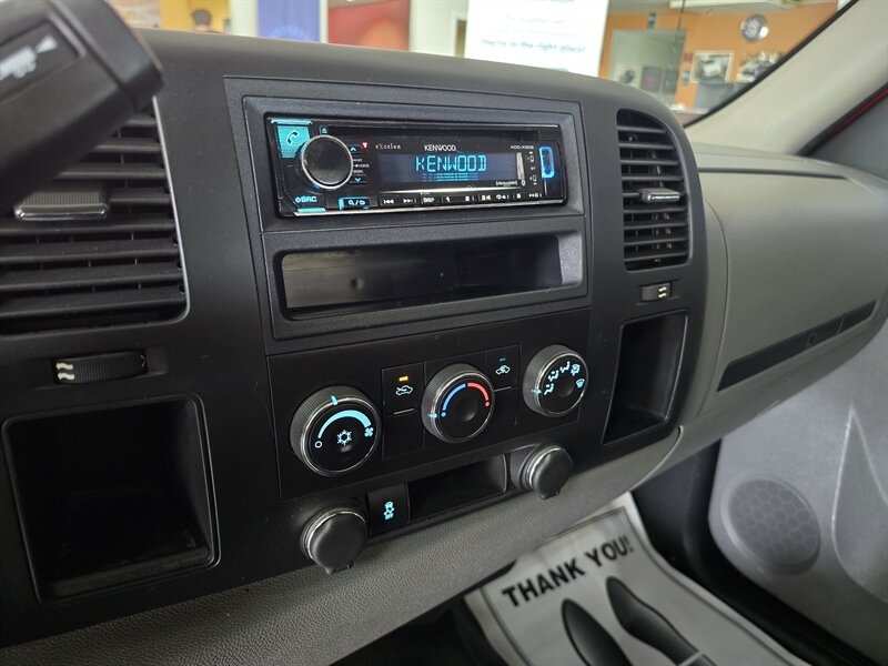 2013 Chevrolet Silverado 1500 Work Truck 2DR REGULAR CAB - Photo 13 - Hamilton, OH 45015