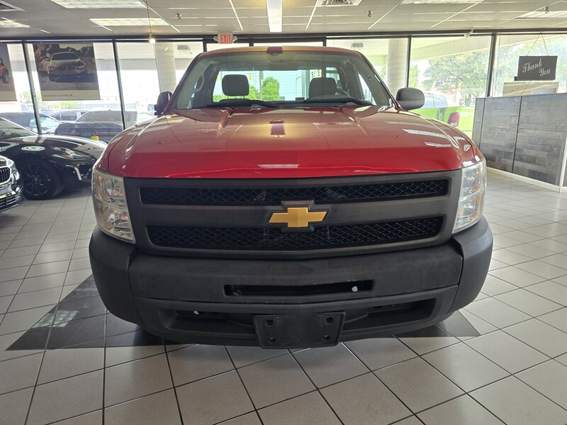 2013 Chevrolet Silverado 1500 Work Truck 2DR REGULAR CAB - Photo 2 - Hamilton, OH 45015
