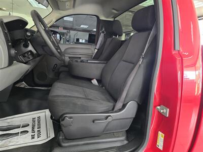 2013 Chevrolet Silverado 1500 Work Truck 2DR REGULAR CAB - Photo 9 - Hamilton, OH 45015