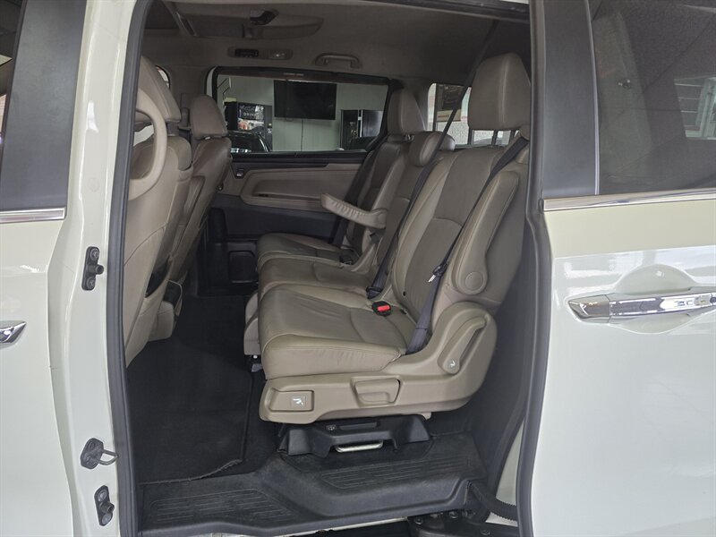 2018 Honda Odyssey EX-L 4DR MINI-VAN - Photo 12 - Hamilton, OH 45015