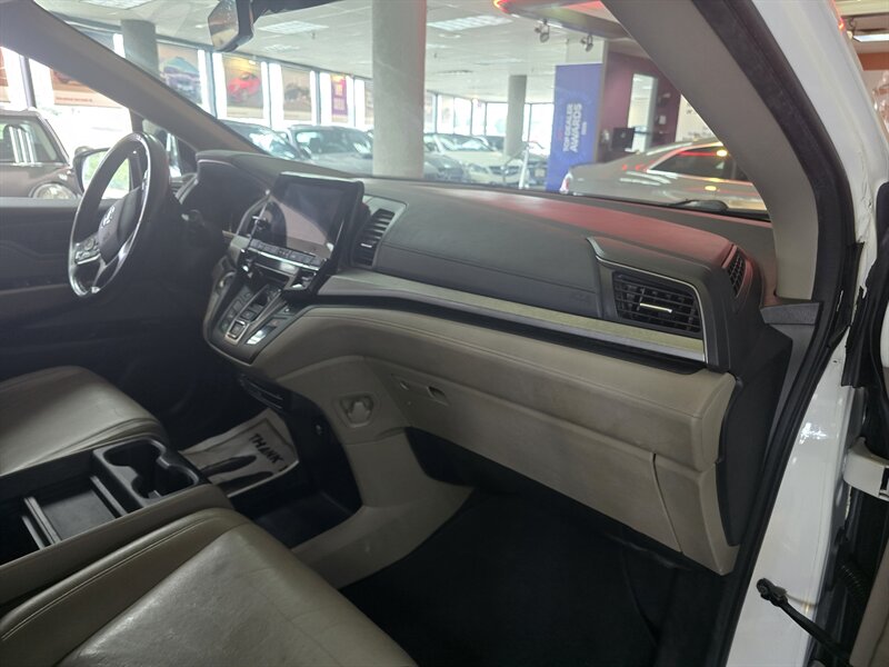 2018 Honda Odyssey EX-L 4DR MINI-VAN - Photo 15 - Hamilton, OH 45015