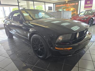 2009 Ford Mustang GT Deluxe 2DR CONVERTIBLE   - Photo 8 - Hamilton, OH 45015